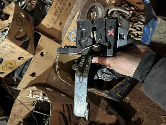 Замок капота 7219141 FORD