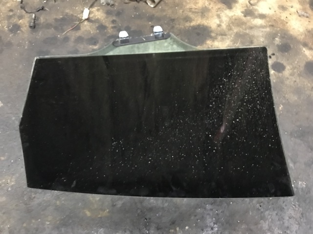 Стекло заднее правое 73400SWWE10 HONDA
