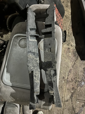Уплотнитель крыла 74155SWAA00 HONDA