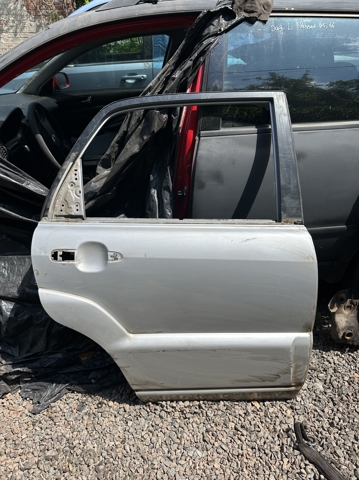 Дверь пассажирская задняя правая 770041F050 HYUNDAI