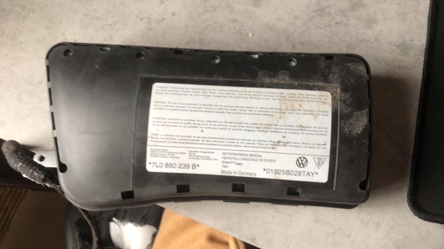 Подушка безопасности AIRBAG спинки сиденья, левого 7L0880239B VAG
