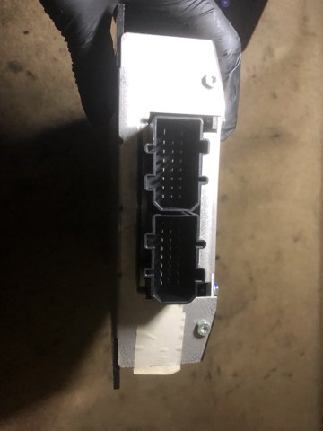 7L6035466 Усилитель звука аудиосистемы купить Ужгород