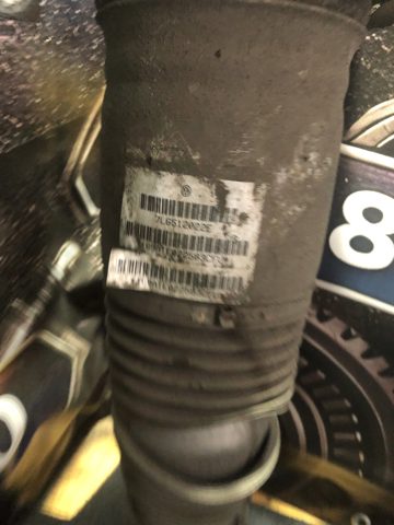 Стойка задняя правая 7L6512022E VAG