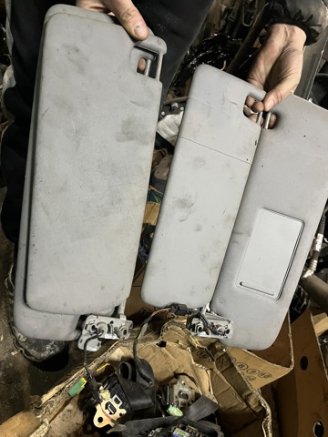 Козырьки 7L6857551AQ VAG