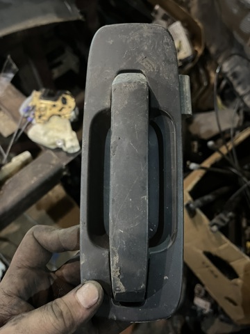 Ручка передней двери наружная, правая 806068H900 NISSAN