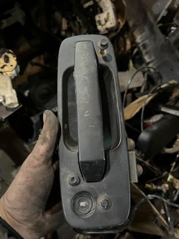 Ручка передней двери наружная, левая 806078H300 NISSAN