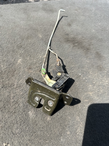 Замок пятой двери 812301F000 HYUNDAI