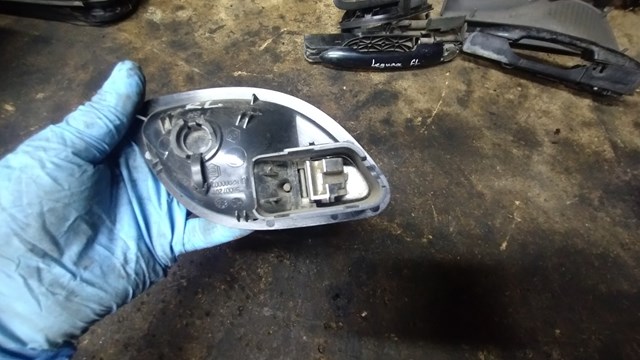 RENAULT 8200000723 Ручка двери левой внутренняя передняя/задняя в наличии Сумы