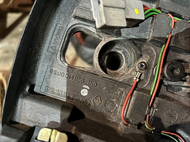 RENAULT 8200004211 Рулевое колесо в наличии Сумы