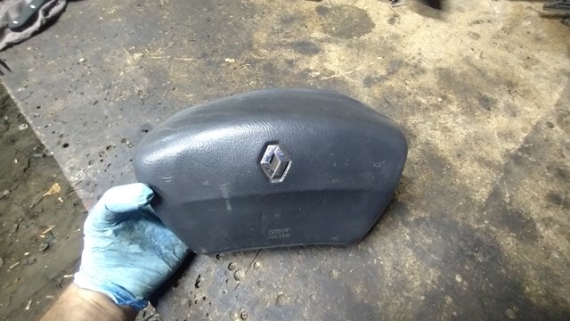 Подушка безопасности водителя 8200071201 RENAULT