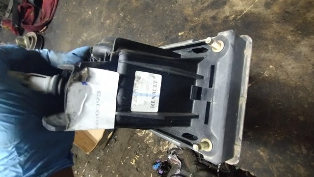 RENAULT 8200110393 в наличии Кривой Рог