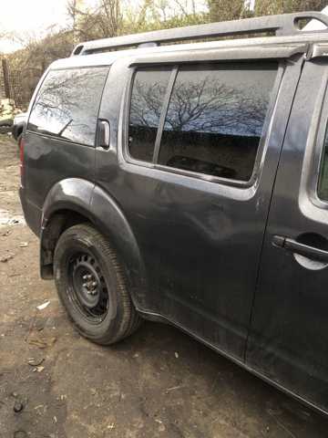 Дверь задняя в сборе 82100EB330 NISSAN
