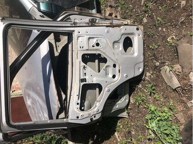 821011F230 NISSAN Дверь задняя левая купить в Николаев