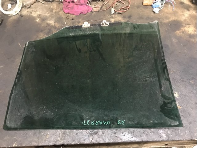 823010X001 NISSAN Стекло двери задней левой купить в Павлоград