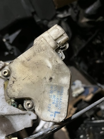 82503AA210 NISSAN Замок двери задней левой купить в Одесса