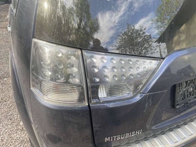 Фонарь задний левый, внешний 8330A379 MITSUBISHI