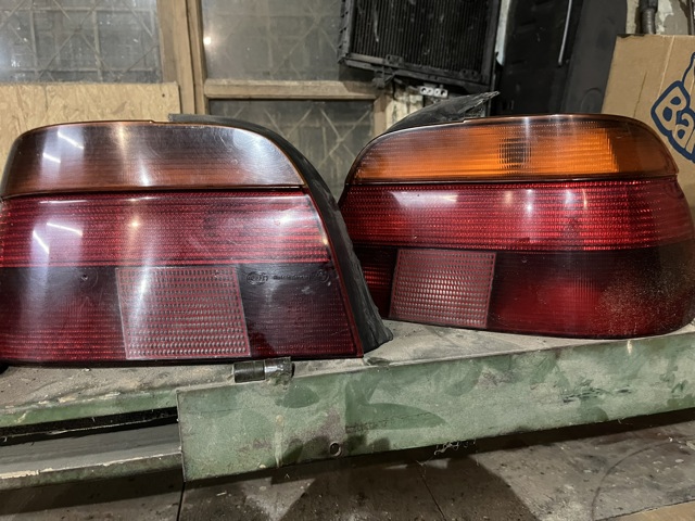 Правый стоп 8358032 BMW
