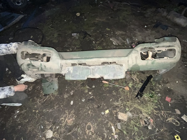 Задний бампер 850220X800 NISSAN