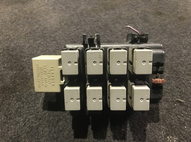 Реле поворотов 86111AG000 SUBARU