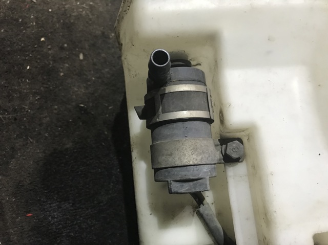 Насос омывателя фар 86611AG100 SUBARU