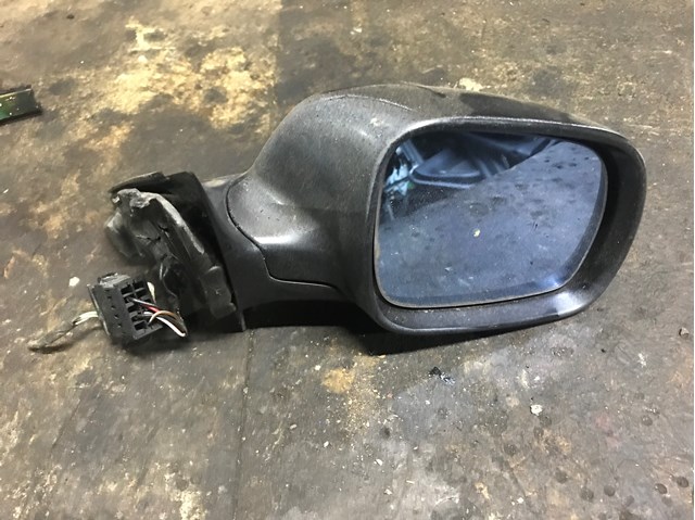 8D1858532D3FZ VAG
