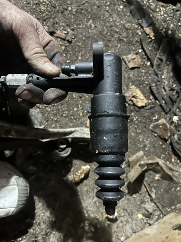Рабочий цилиндр сцепления Ауди А6 C4