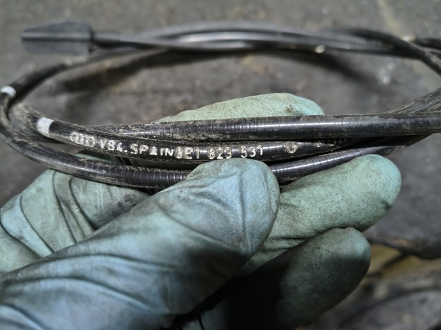 8E1823531G VAG Трос открывания капота купить в Сумы