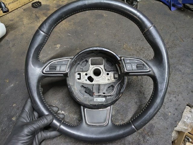 Рулевое колесо 8V0419091A VAG