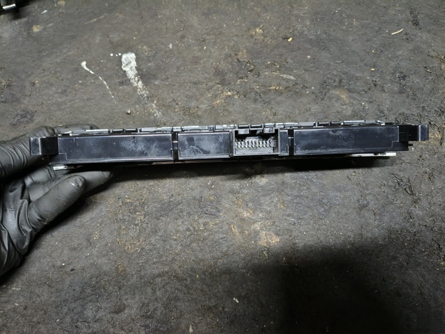 8V0925301AH VAG Блок кнопок центральной консоли купить в Харьков