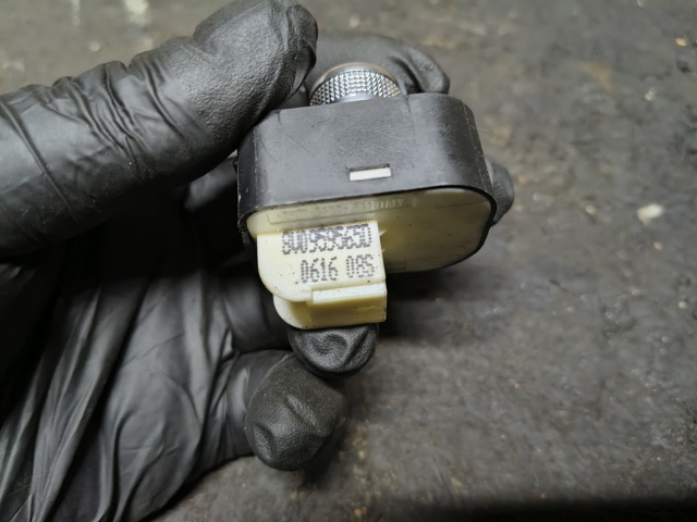 8V0959565D VAG Блок управления зеркалами заднего вида, на двери купить в Кривой Рог