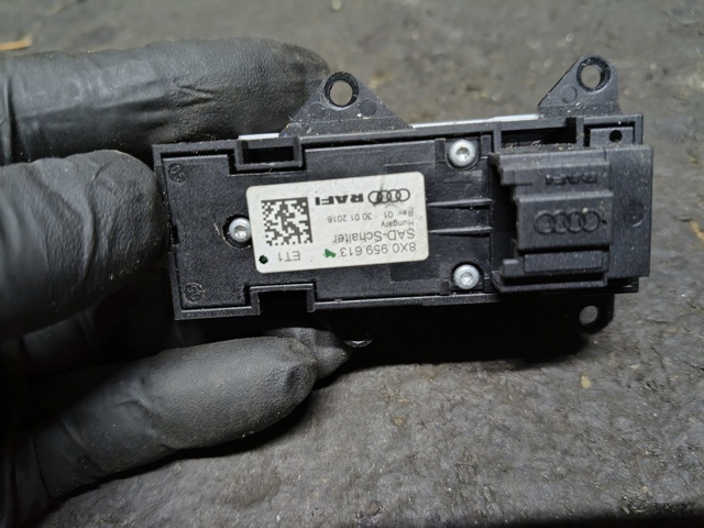 VAG 8X0959613 в наличии Ужгород