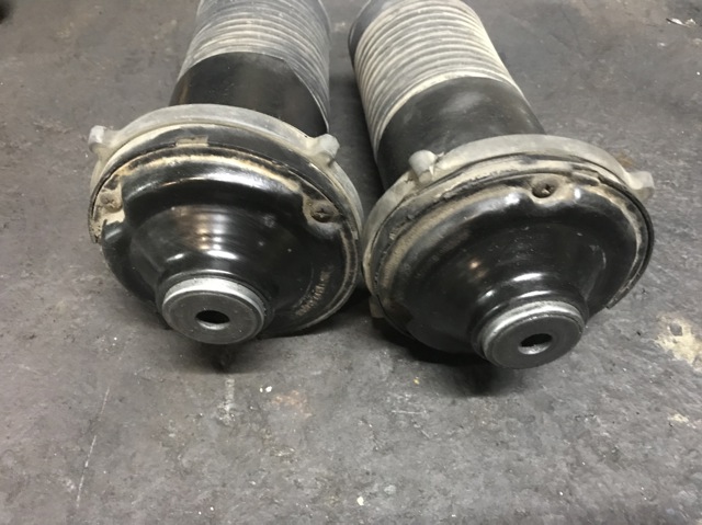 Подушка амортизатора переднего 90468618 GM