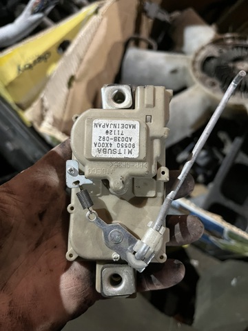 Актуатор замка ляды 905504X00A NISSAN