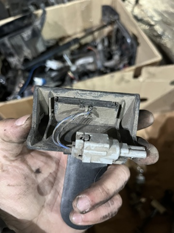 906764X00B NISSAN купить в Павлоград