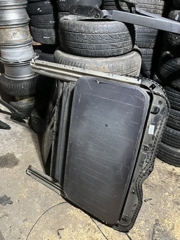 Стекло крыши 91210EA510 NISSAN
