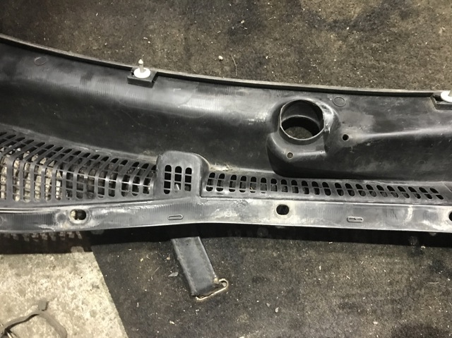 SUBARU 91411AG010 Водосток лобового стекла, жабо в наличии Харьков
