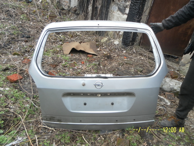 Пятая дверь 9201178 GM