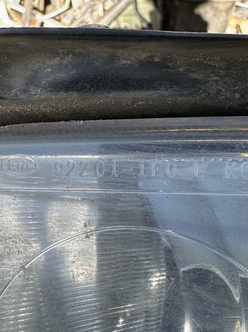 HYUNDAI 921011F021 Фара левая в наличии Сумы