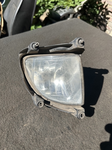 Фара правая 921021F021 HYUNDAI