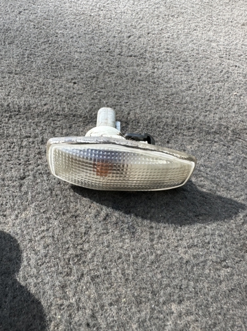 Повторитель поворота на крыло 9230325500 HYUNDAI