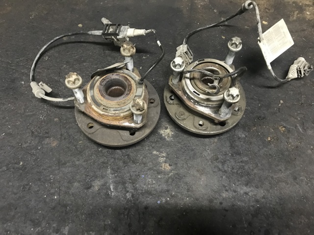 OPEL 93178652 Ступица передняя в наличии Ровно
