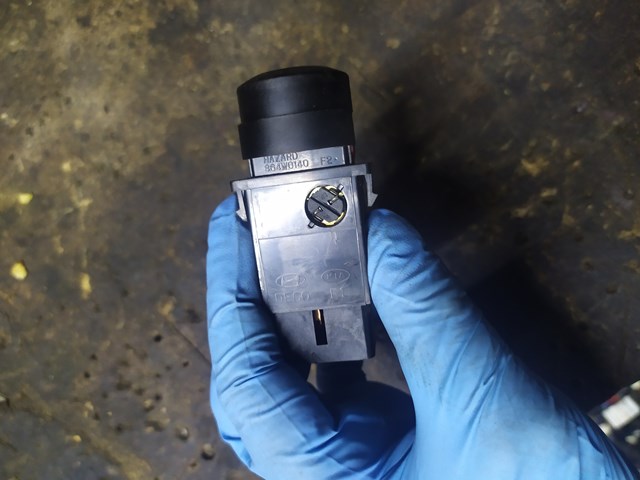 HYUNDAI 937303E000 Кнопка аварийки в наличии Хмельницкий