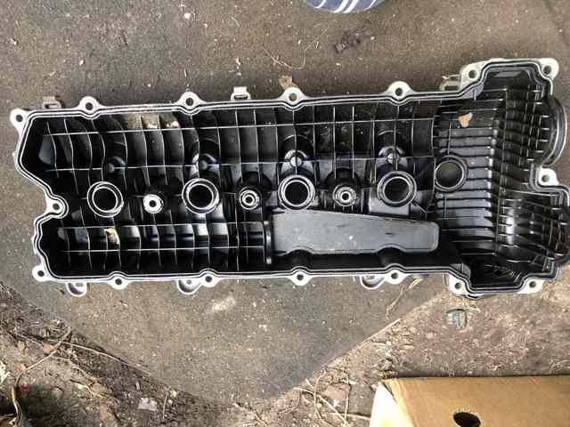 94810513107 PORSCHE Крышка клапанная левая купить в Киев