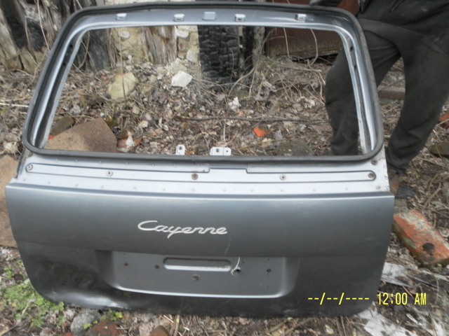 Дверь задняя багажная 95551201110GRV PORSCHE