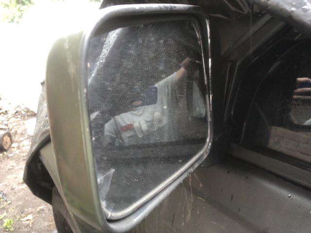 Левое боковое зеркало 963023S305 NISSAN