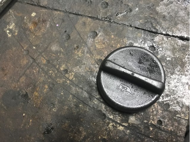 Крышка маслозаливной горловины 96413053 GM