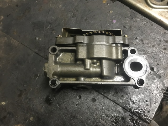 Помпа масляная 96490075 GM