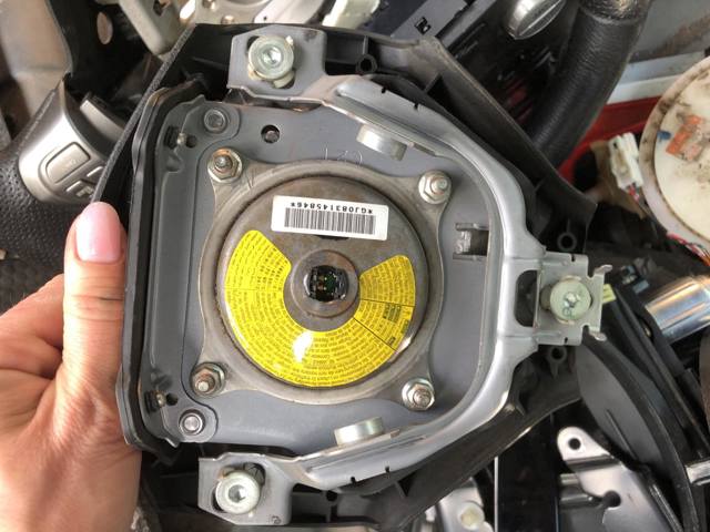 SUBARU 98211AG111JC Подушка безопасности (AIRBAG) водительская в наличии Черкассы