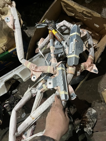 Подушка безопасности, сбоку левая 985P1EB60E NISSAN