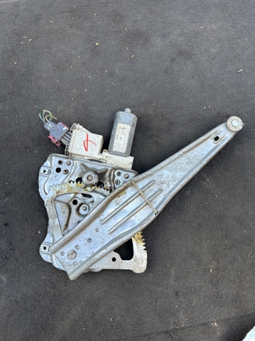 Стеклоподъемник задней правой двери 992045100 TOYOTA